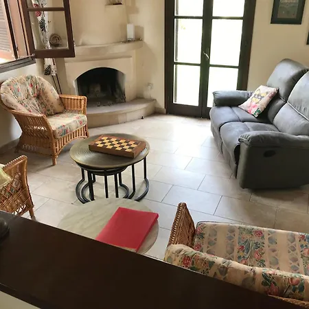 Kollectiva - Peace, Relaxation And Much More * Pomos